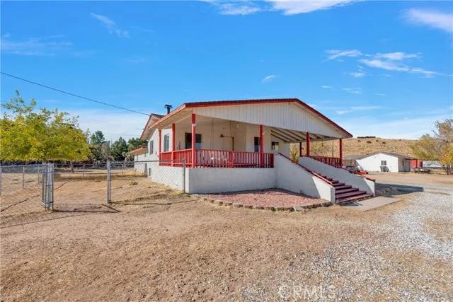 6022 Arrowhead Lake Road, Hesperia Ca 92345 | Detached 2