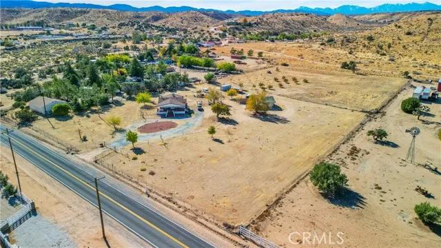 6022 Arrowhead Lake Road, Hesperia Ca 92345 | Detached 28