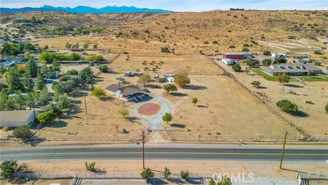 6022 Arrowhead Lake Road, Hesperia Ca 92345 | Detached 35