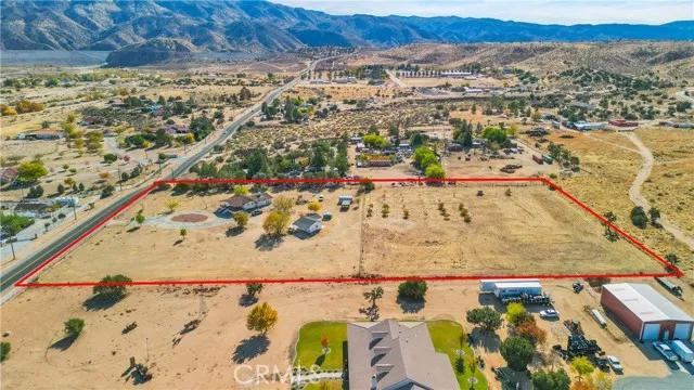 6022 Arrowhead Lake Road, Hesperia Ca 92345 | Detached 29