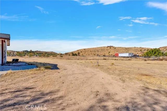 6022 Arrowhead Lake Road, Hesperia Ca 92345 | Detached 24