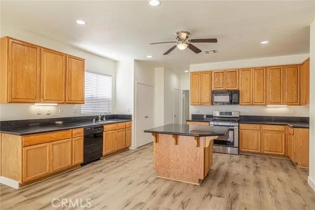 42156 Summer Lane, Lancaster Ca 93536 | All Other Attached 6