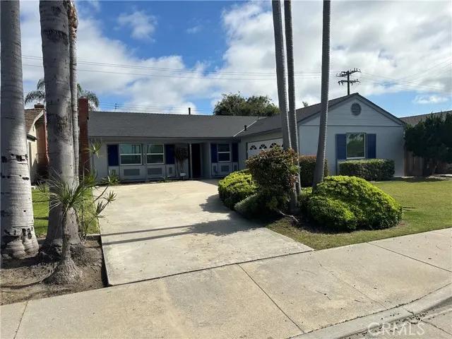 8352 Valencia Drive, Huntington Beach Ca 92647 | Detached 2