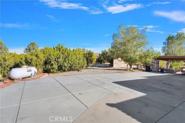 9329 Oasis Road, Pinon Hills Ca 92372 | Detached 36