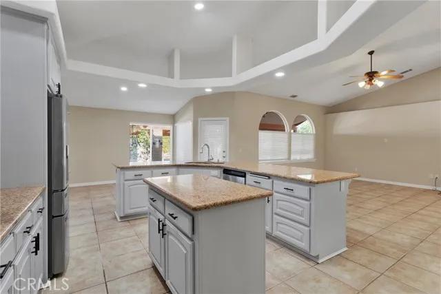 9329 Oasis Road, Pinon Hills Ca 92372 | Detached 14