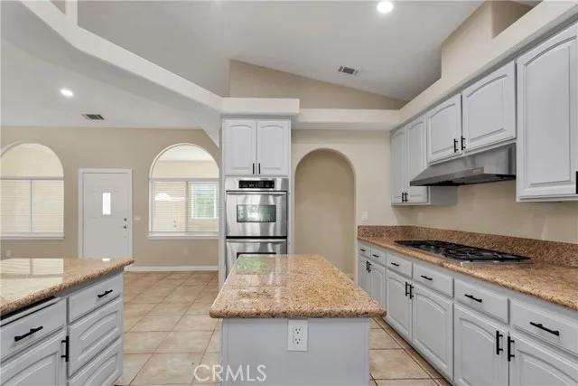 9329 Oasis Road, Pinon Hills Ca 92372 | Detached 13