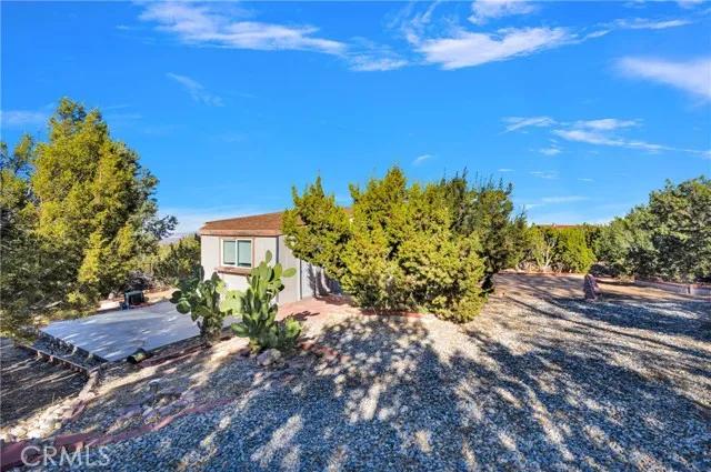 9329 Oasis Road, Pinon Hills Ca 92372 | Detached 35