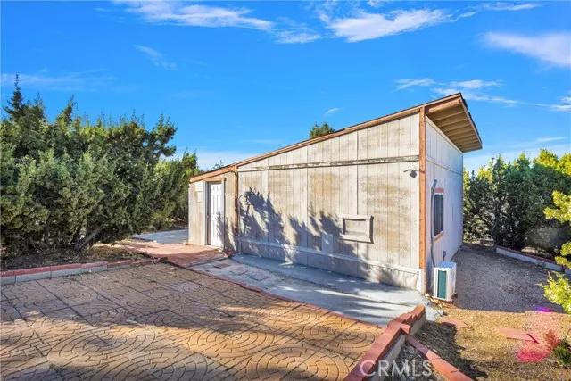 9329 Oasis Road, Pinon Hills Ca 92372 | Detached 33