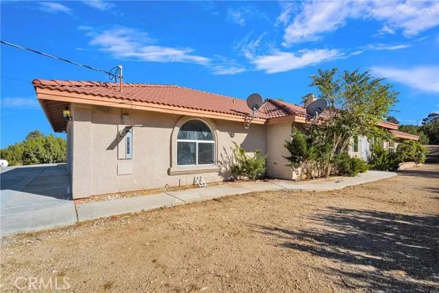 9329 Oasis Road, Pinon Hills Ca 92372 | Detached 2