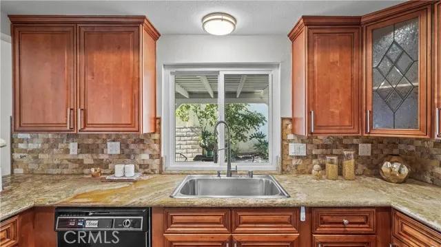 1323 Bark Circle, Upland Ca 91786 | Detached 16