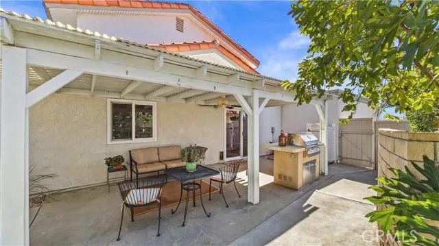 1323 Bark Circle, Upland Ca 91786 | Detached 33