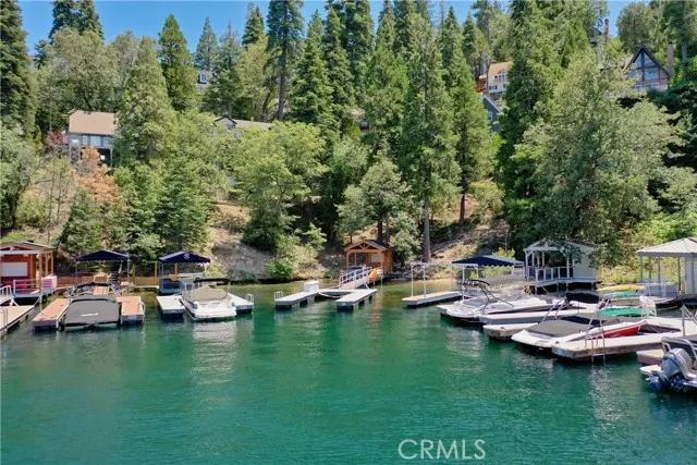 28901 Palisades Drive, Lake Arrowhead Ca 92352 | Detached 38