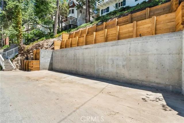 28901 Palisades Drive, Lake Arrowhead Ca 92352 | Detached 33