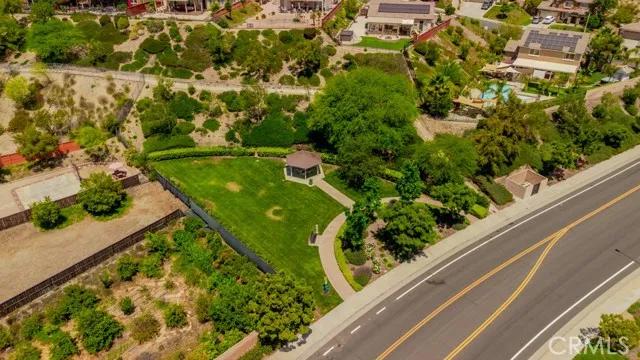 29229 Gateway Drive, Lake Elsinore Ca 92530 | Detached 46