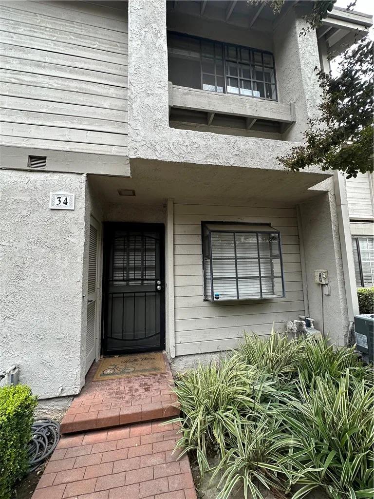 2220 E Chapman Avenue # 34, Fullerton Ca 92831 | Townhouse 2