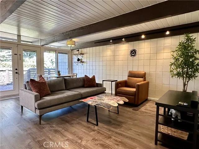 214 Del Gado Road, San Clemente Ca 92672 | Detached 3