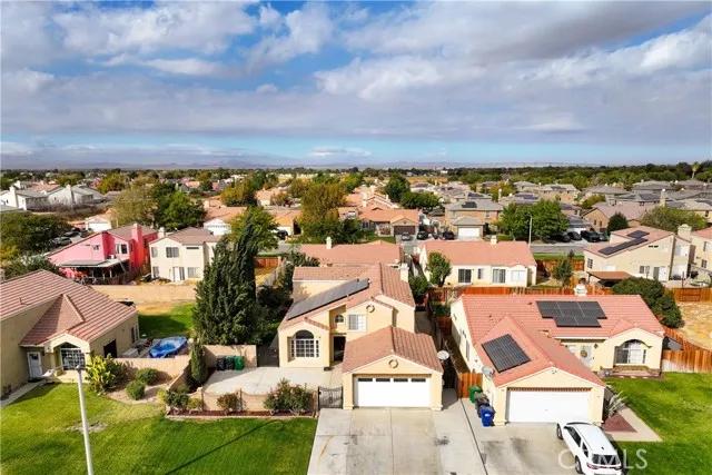 2623 Via Genova, Lancaster Ca 93535 | Detached 44