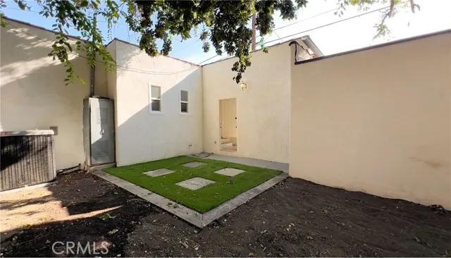 4380 W 28th Street, Los Angeles Ca 90018 | Detached 27