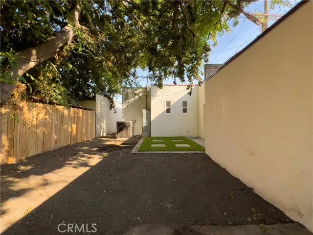 4380 W 28th Street, Los Angeles Ca 90018 | Detached 28