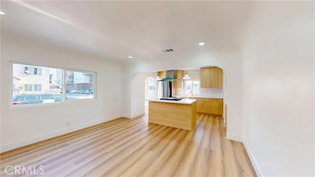 4380 W 28th Street, Los Angeles Ca 90018 | Detached 8