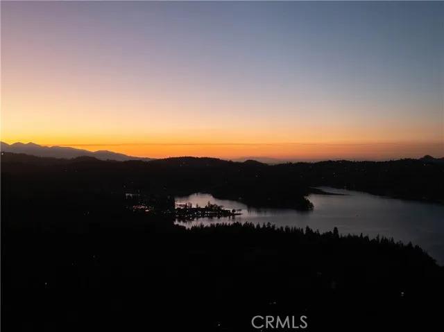 467 Cimarron Lane, Lake Arrowhead Ca 92352 | Detached 27