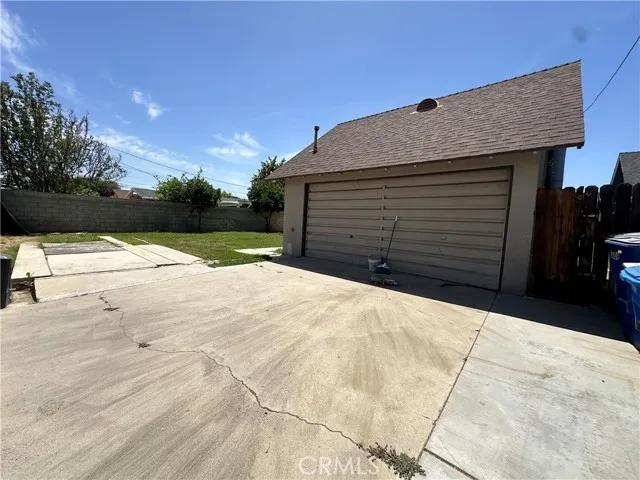 3008 Leonard Street, Bakersfield Ca 93304 | Detached 28