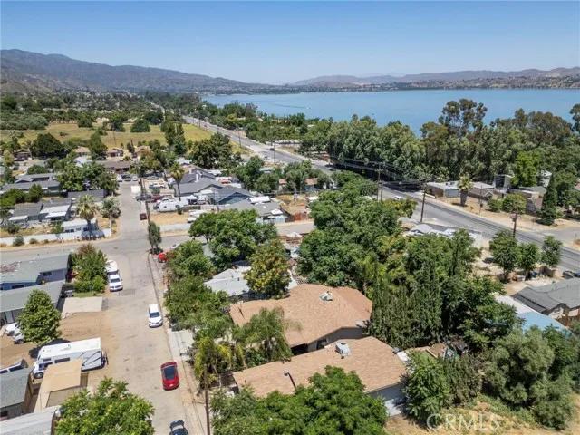 17410 Kniffen Avenue, Lake Elsinore Ca 92530 | Detached 27