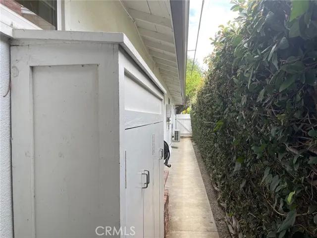 13436 Margate Street, Van Nuys Ca 91401 | Detached 23