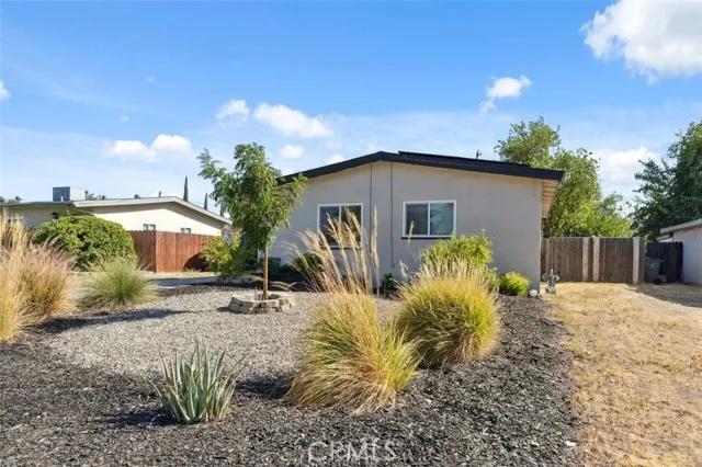 2118 E Sussex Way, Fresno Ca 93726 | Detached 25