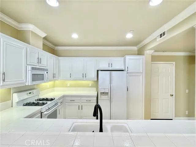 75 Wildflower Place, Ladera Ranch Ca 92694 | Townhouse 3