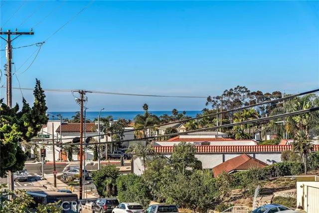 112 E Avenida San Gabriel # 1, San Clemente Ca 92672 | Apartment 11