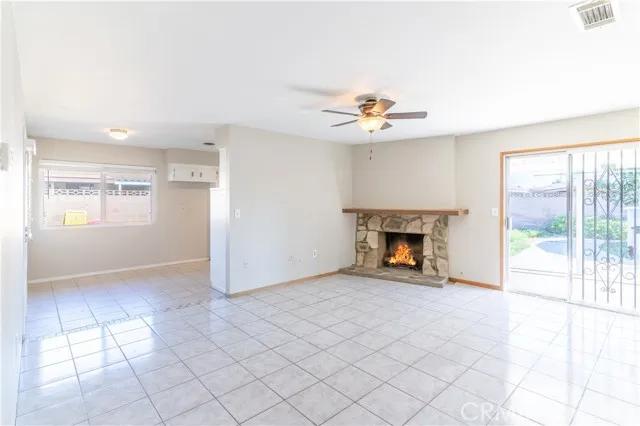 641 W Whittier Avenue, Hemet Ca 92543 | Detached 3