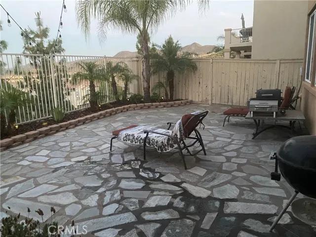 9 Plaza Modena, Lake Elsinore Ca 92532 | Detached 40