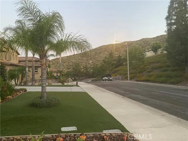 9 Plaza Modena, Lake Elsinore Ca 92532 | Detached 2