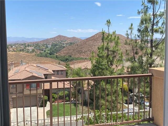 9 Plaza Modena, Lake Elsinore Ca 92532 | Detached 30