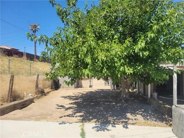 1020 Mojave Drive, Barstow Ca 92311 | Detached 11