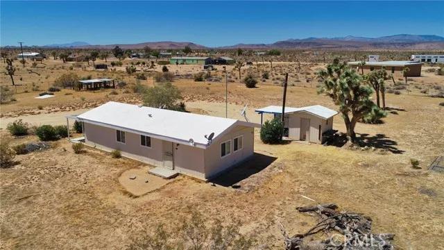 1732 Surrey Avenue, Yucca Valley Ca 92284 | Manufactured Home 3