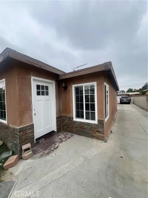 349 E 119th Street, Los Angeles Ca 90061 | Twinhome 2