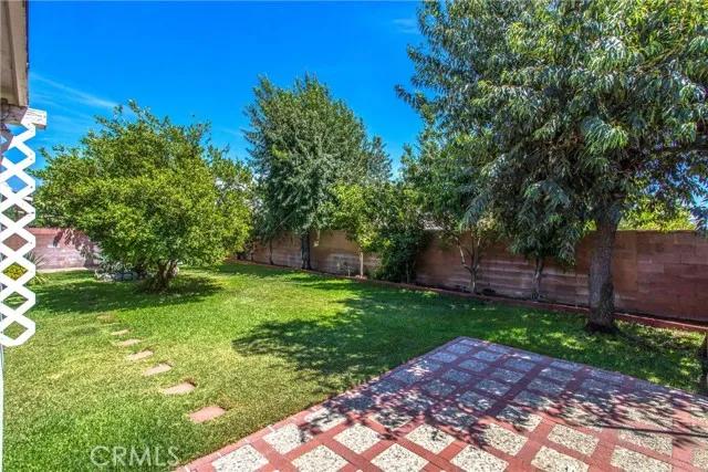 15937 Manzanita Drive, Fontana Ca 92335 | Detached 24