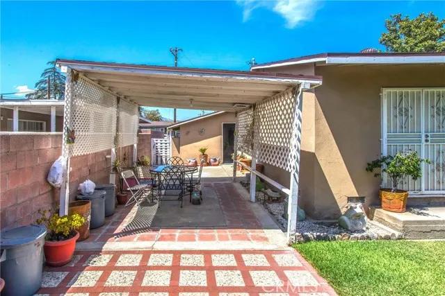 15937 Manzanita Drive, Fontana Ca 92335 | Detached 30