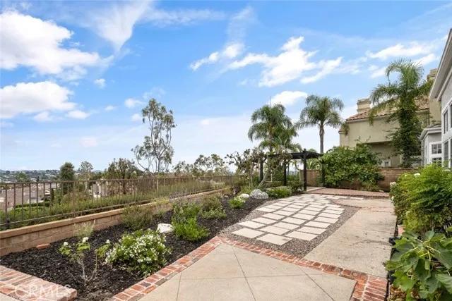 26976 Magnolia Ct, Laguna Hills Ca 92653 | Detached 41