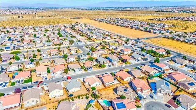 15018 Christopher Street, Adelanto Ca 92301 | Detached 43