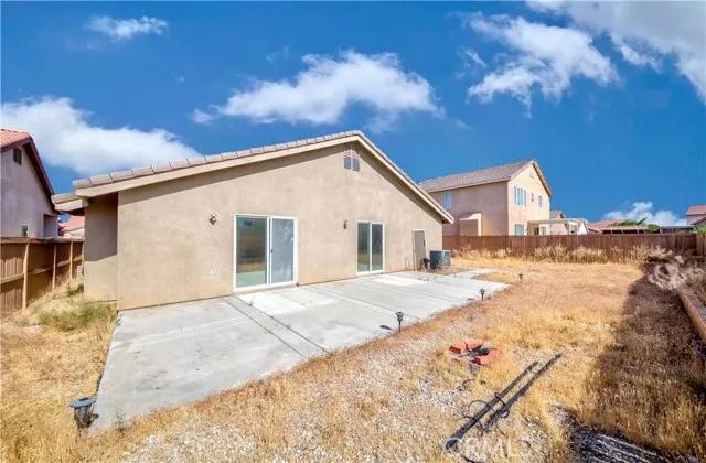 15018 Christopher Street, Adelanto Ca 92301 | Detached 38