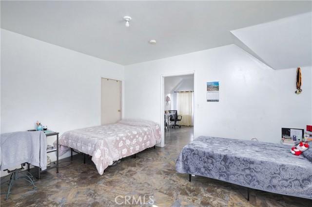 1411 Menlo Avenue, Los Angeles CA 90006 | Multi Family 21