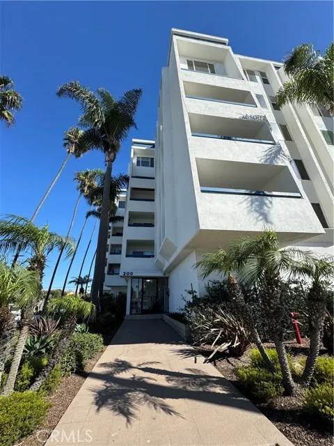 200 S Catalina Avenue # 403, Redondo Beach Ca 90277 | All Other Attached 35