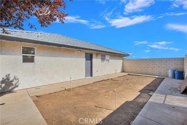 8424 Cedar Court, Phelan Ca 92371 | Detached 44