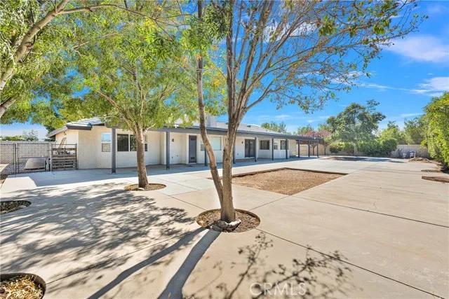 8424 Cedar Court, Phelan Ca 92371 | Detached 41