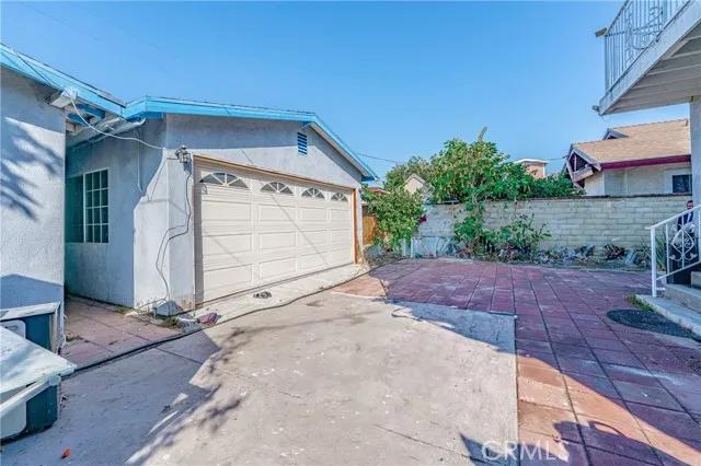 1435 W 50th Street, Los Angeles Ca 90062 | Detached 37