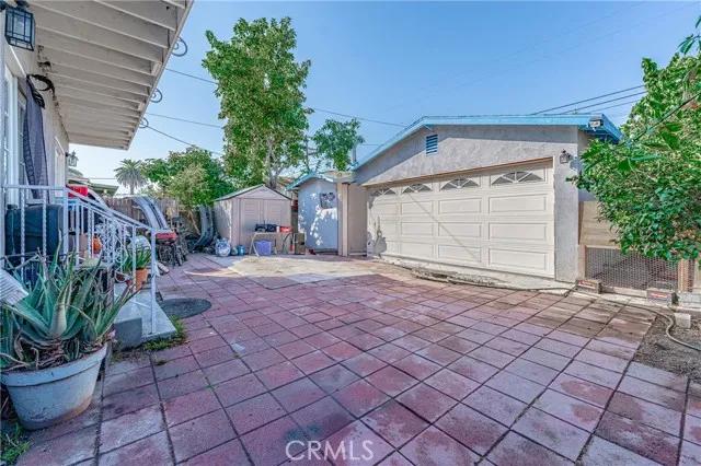 1435 W 50th Street, Los Angeles Ca 90062 | Detached 38