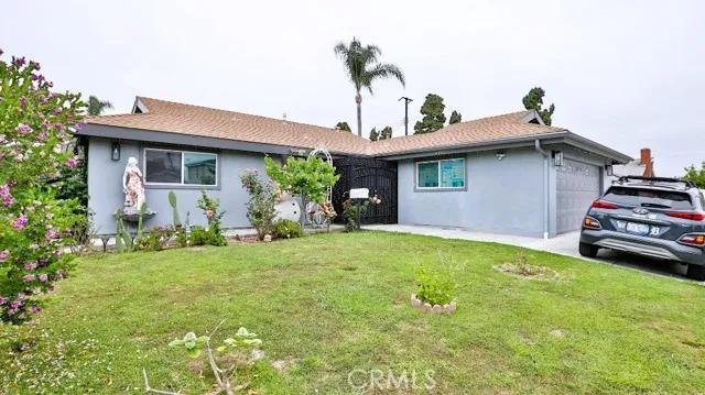 5101 Robinwood Drive, Huntington Beach Ca 92649 | Detached 3